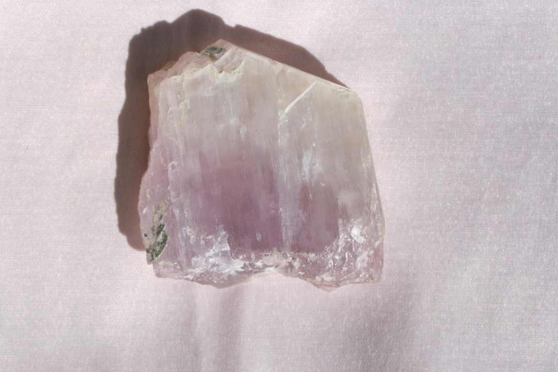 Kunzite Crystal Pink Clears emotional debris and frees up the emotions 80